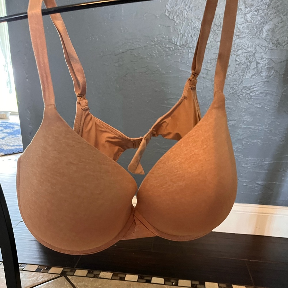 Victoria secret semi Demi uplift bra